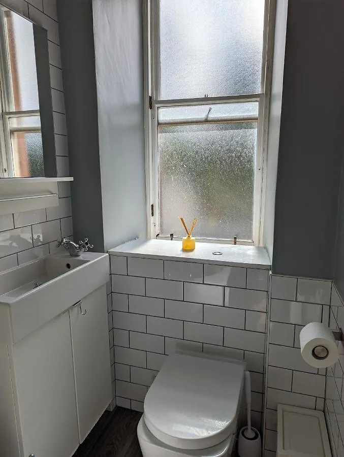 Cozy 2 Double Bedroom Flat In The Heart Of Leith Edinburgh United Kingdom